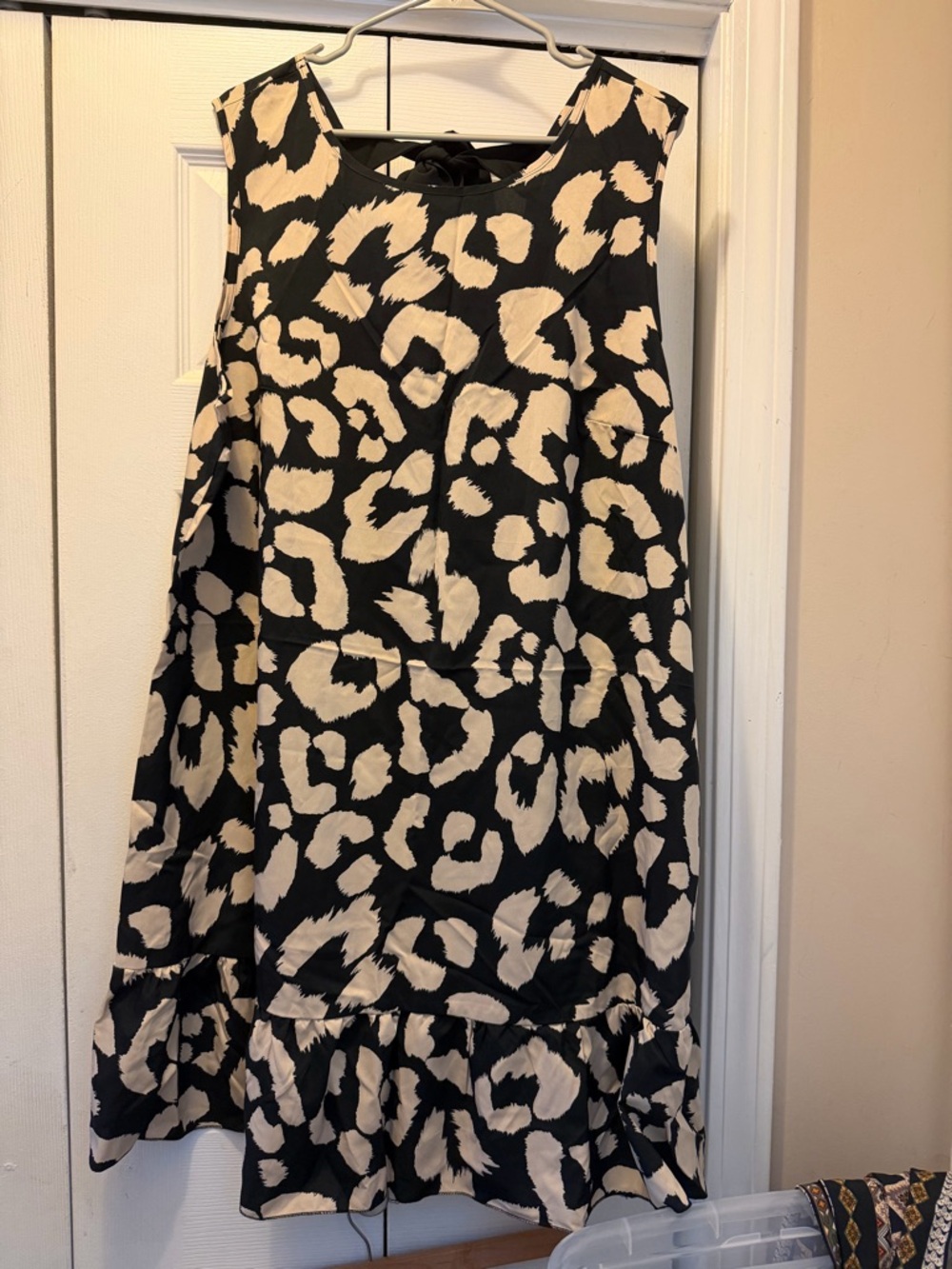 Shein Black & Cream Print Sleeveless Dress